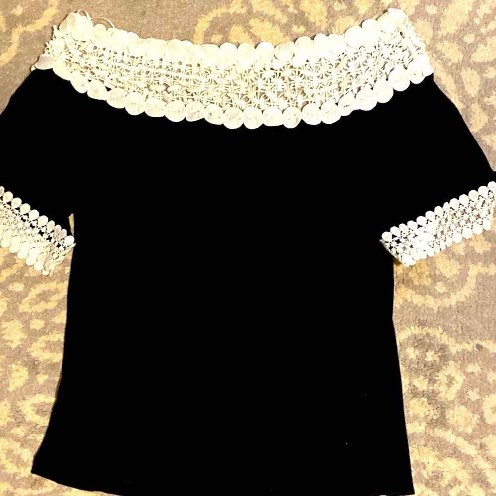 Women’s INC black & white lace top  off shoulders large NEW